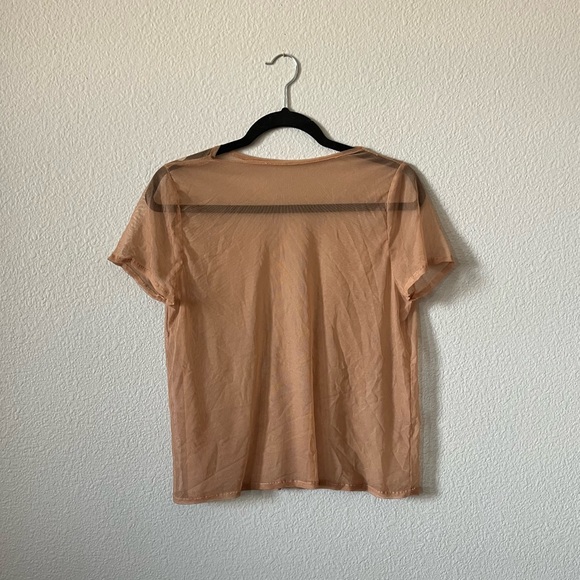 Bundle of 2 Mesh Shirts - Picture 5 of 6